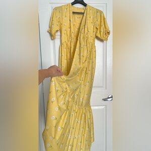 Never worn! Daisy Dress